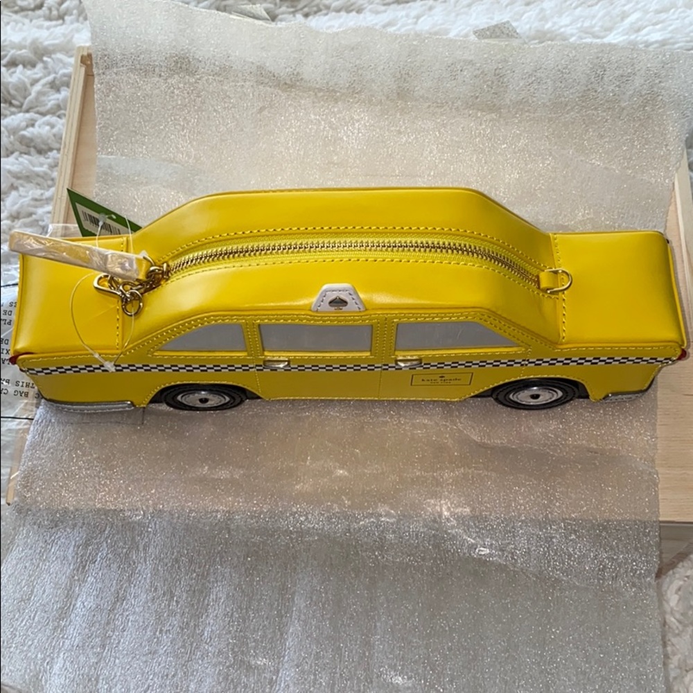 *SOLD* 🚕 Kate Spade Taxi Cab Bag 🚕 - Picture 16 of 16